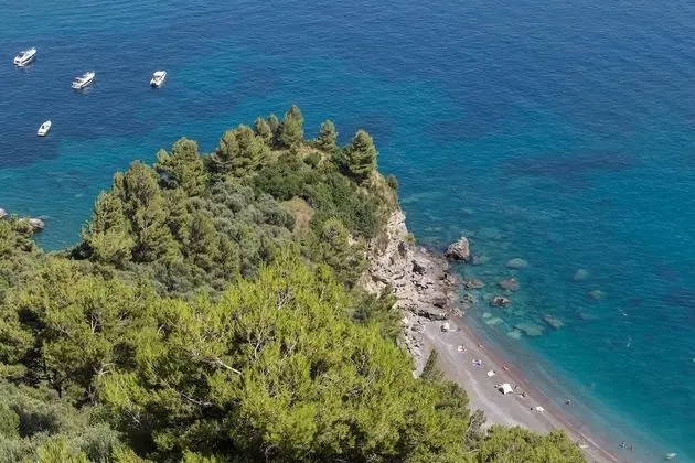 Villa, Sigara İçilebilir