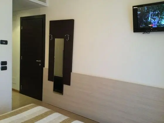 Tek Büyük Yataklı Oda (Living)