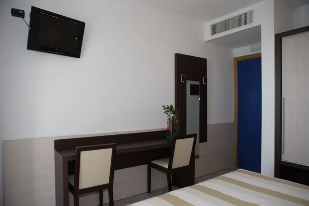 Tek Büyük Yataklı Oda (Living)
