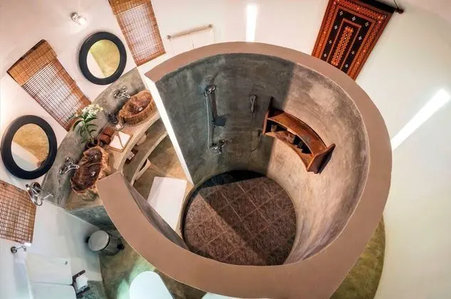 Romantic Villa, Okyanusa Sıfır