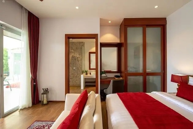 2-Bedroom Villa with Partial Sea View