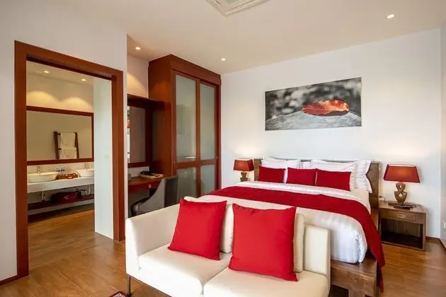 2-Bedroom Villa with Partial Sea View