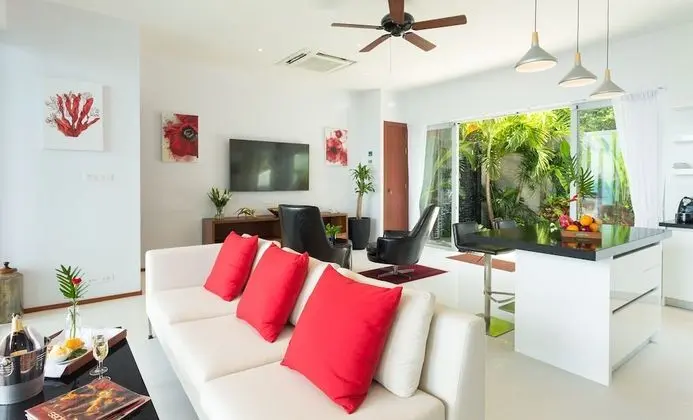 2-Bedroom Villa with Sea View