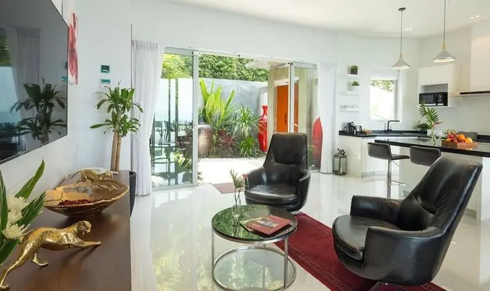 2-Bedroom Villa with Sea View