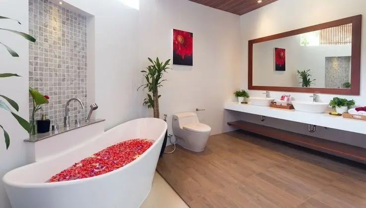 2-Bedroom Villa with Sea View