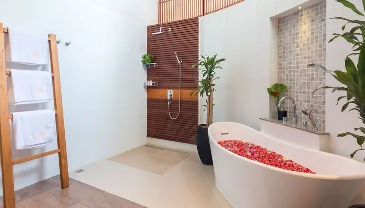 2-Bedroom Villa with Sea View