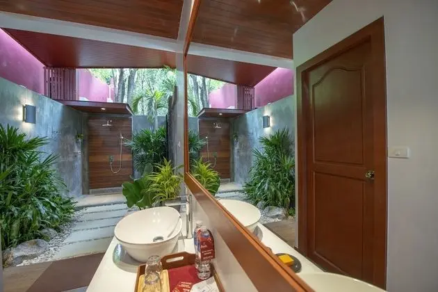 2-Bedroom Villa with Sea View