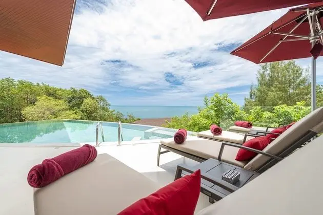 3-Bedroom Villa with Sea View