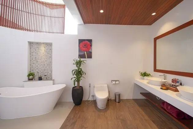3-Bedroom Villa with Sea View