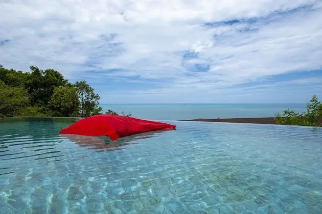3-Bedroom Villa with Sea View