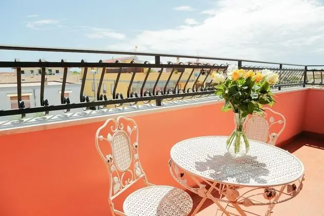 Deluxe Tek Büyük Yataklı Oda, Teras, Şehir Manzaralı