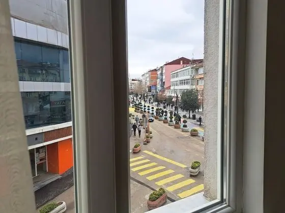 Üç Kişilik Oda