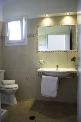 Standard Üç Kişilik Oda