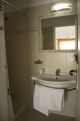 Standard Üç Kişilik Oda
