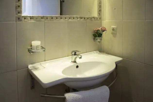 Standard Üç Kişilik Oda