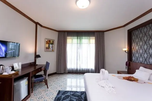 Deluxe Tek Büyük Yataklı Oda