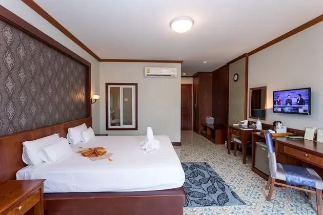 Deluxe Tek Büyük Yataklı Oda