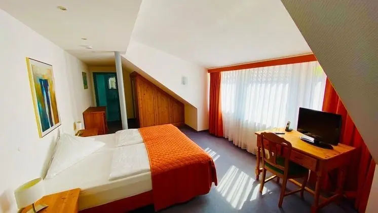 Tek Büyük Yataklı Oda