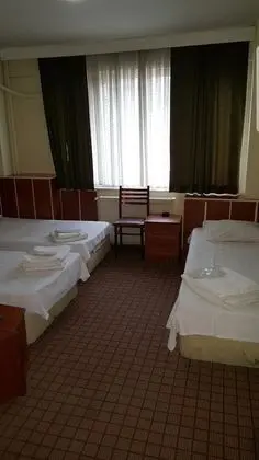 Oda, 2 Tek Kişilik Yatak