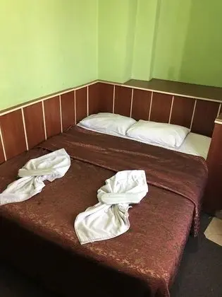 Oda, 2 Tek Kişilik Yatak