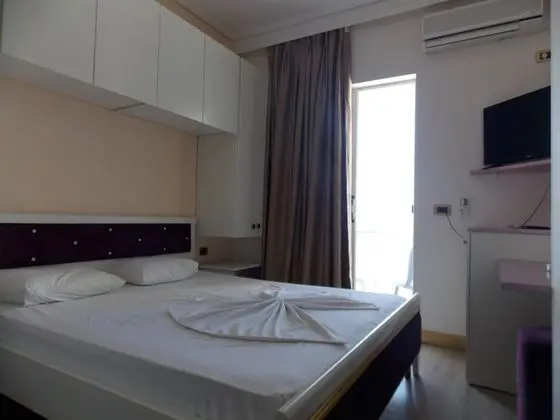 Tek Büyük Yataklı Oda, Deniz Manzaralı