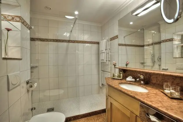 Tek Büyük Yataklı Oda, 1 En Büyük (King) Boy Yatak