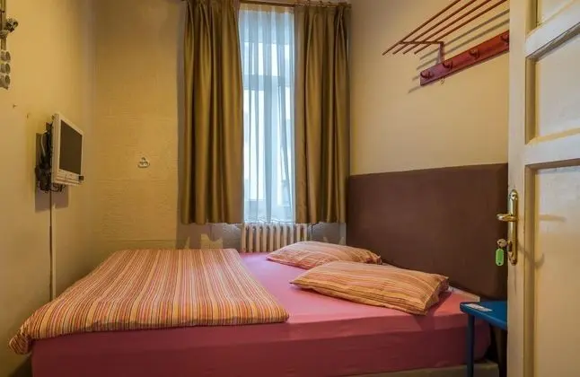 Çift Kişilik, Şehir Manzaralı