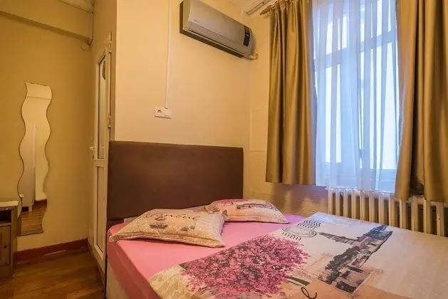 Classic Tek Büyük Yataklı Oda, 1 Çift Kişilik Yatak, Sigara İçilmez, Özel Banyo