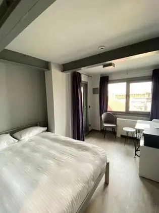 Deluxe Room, Balcony