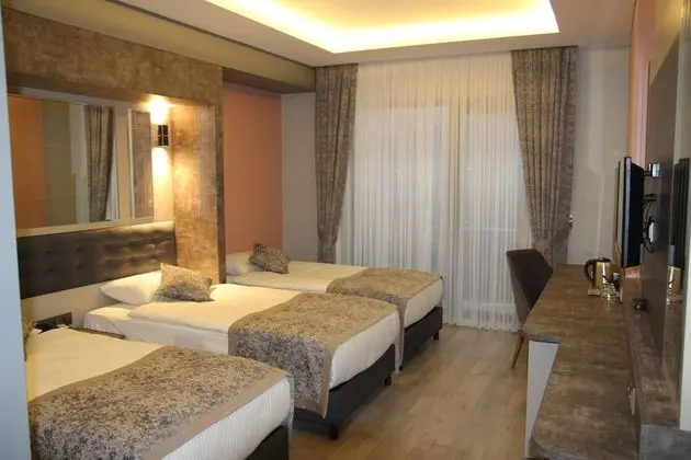 Standard Üç Kişilik Oda