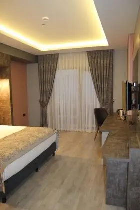 Çift Kişilik, Dağ Manzaralı, Balkonlu