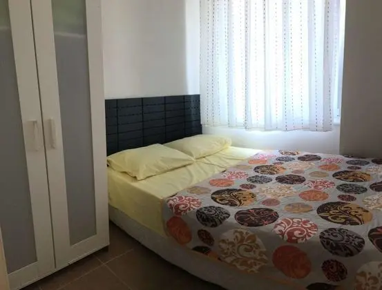 Aile Odası, Kara Manzaralı, Balkonlu