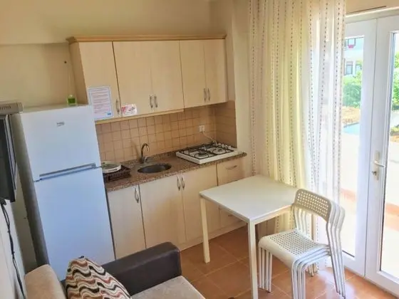 Aile Odası, Kara Manzaralı, Balkonlu