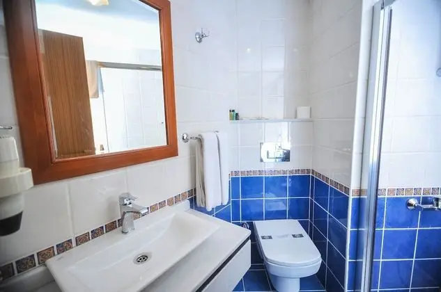 Standard Oda, 1 En Büyük (King) Boy Yatak, Deniz Manzaralı