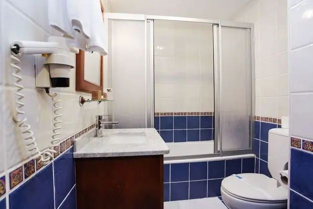Triple room