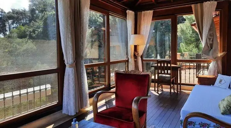 Comfort Oda Ana Bina, Deniz ve Dağ Manzaralı