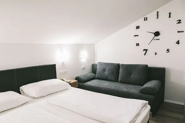 Apart Daire, 1 En Büyük (King) Boy Yatak ve Çekyat, Sigara İçilmez