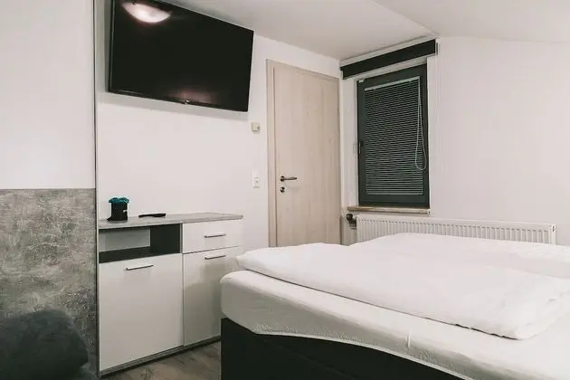 Apart Daire, 1 En Büyük (King) Boy Yatak ve Çekyat, Sigara İçilmez