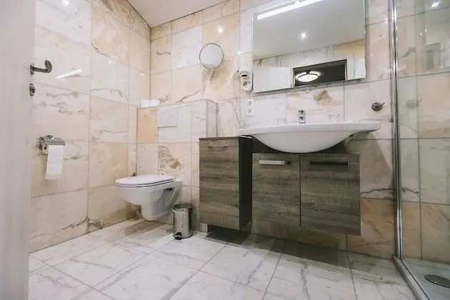 Apart Daire, 1 En Büyük (King) Boy Yatak ve Çekyat, Sigara İçilmez