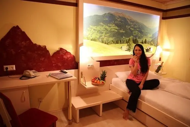 Tek Büyük Yataklı Oda