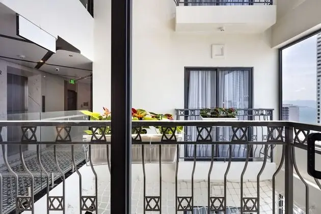 Junior Tek Büyük veya İki Ayrı Yataklı Oda, Balkon, Şehir Manzaralı