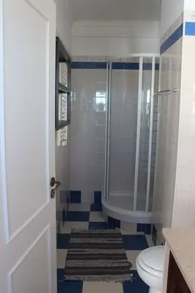 Ortak Ranzalı Oda, Karma Ranzalı Oda, Ortak Banyo, Deniz Manzaralı (Atlantic Ocean 6 Beds)