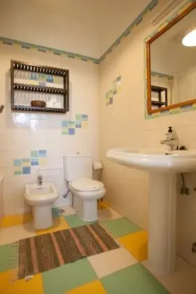 Tek Büyük Yataklı Oda, Ortak Banyo (Sunrise Energy)
