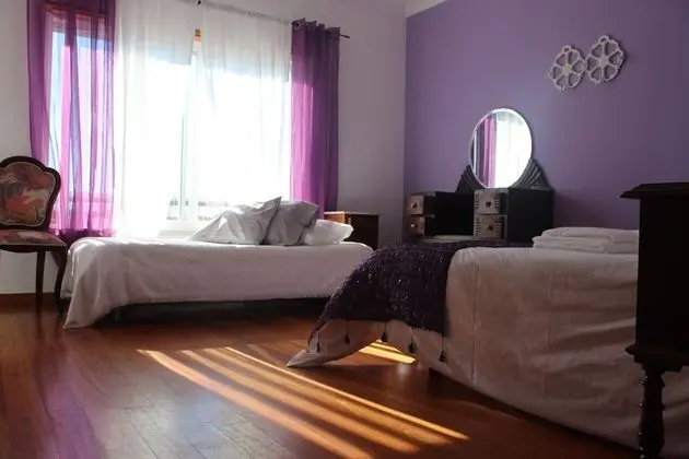 Tek Büyük Yataklı Oda, Ortak Banyo, Deniz Manzaralı (Violet Dreams)