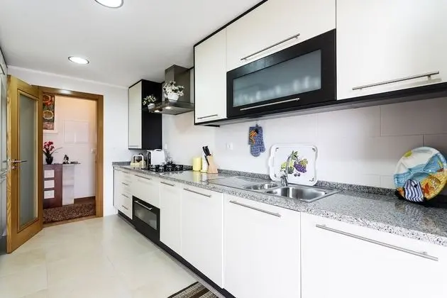 Apart Daire, 2 Yatak Odası, 2 Banyolu, Deniz Manzaralı