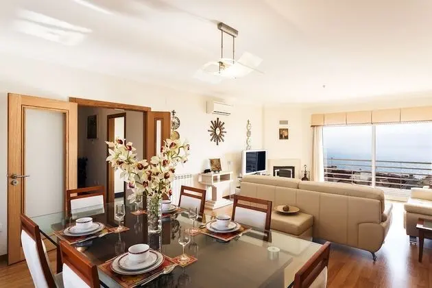 Apart Daire, 2 Yatak Odası, 2 Banyolu, Deniz Manzaralı