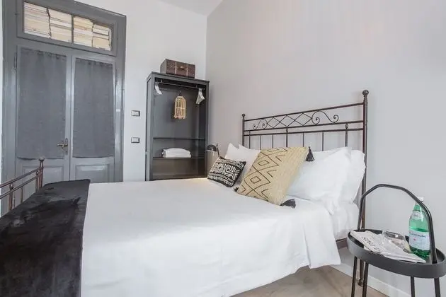 Deluxe Tek Büyük Yataklı Oda, 1 Büyük (Queen) Boy Yatak, Ortak Banyo