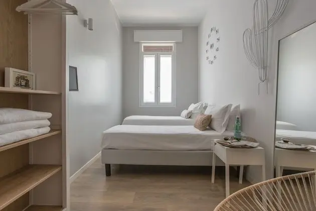 Tek Büyük Yataklı Oda, 1 Çift Kişilik Yatak, Ortak Banyo