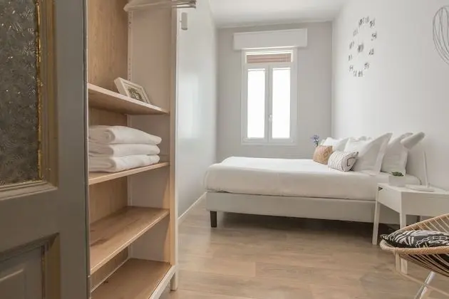 Tek Büyük Yataklı Oda, 1 Çift Kişilik Yatak, Ortak Banyo