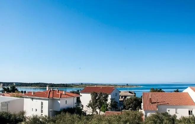 Apart Daire (ErikaS - 100m from sea - A6(4))